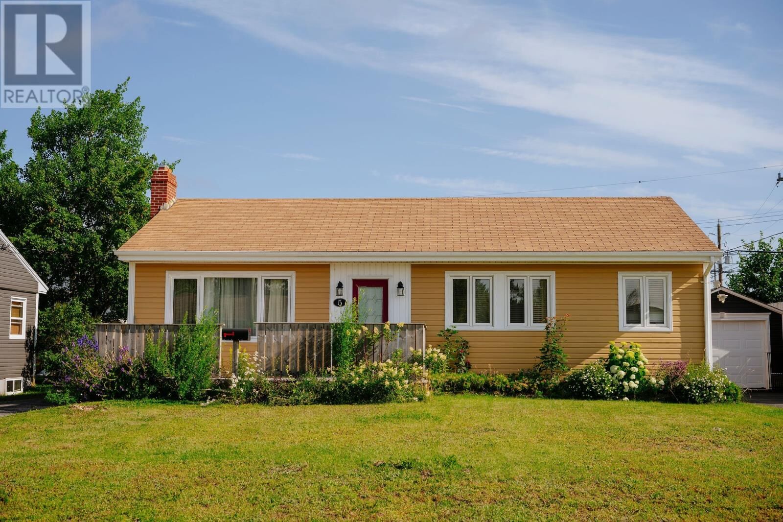 Property Photo:  5 Alcock Crescent  NL A1V 1K3 