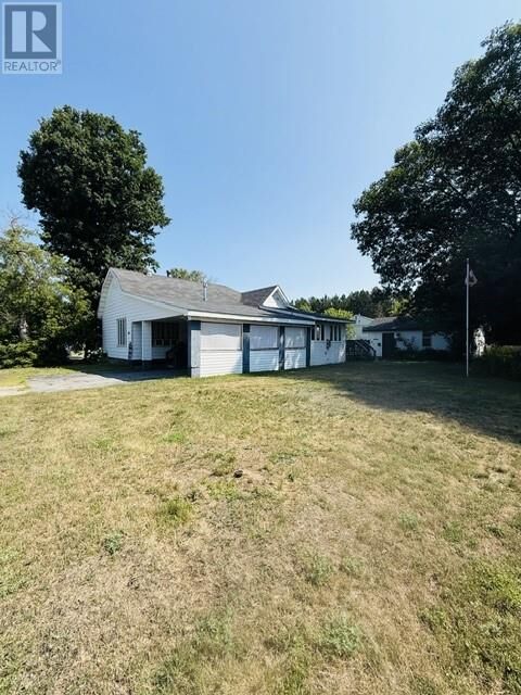 Property Photo:  290 Second St N  ON P0P 1P0 