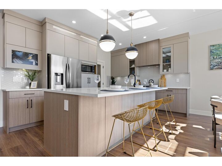 Property Photo: 7531 Dunsmuir Street B BC V2V 4B5