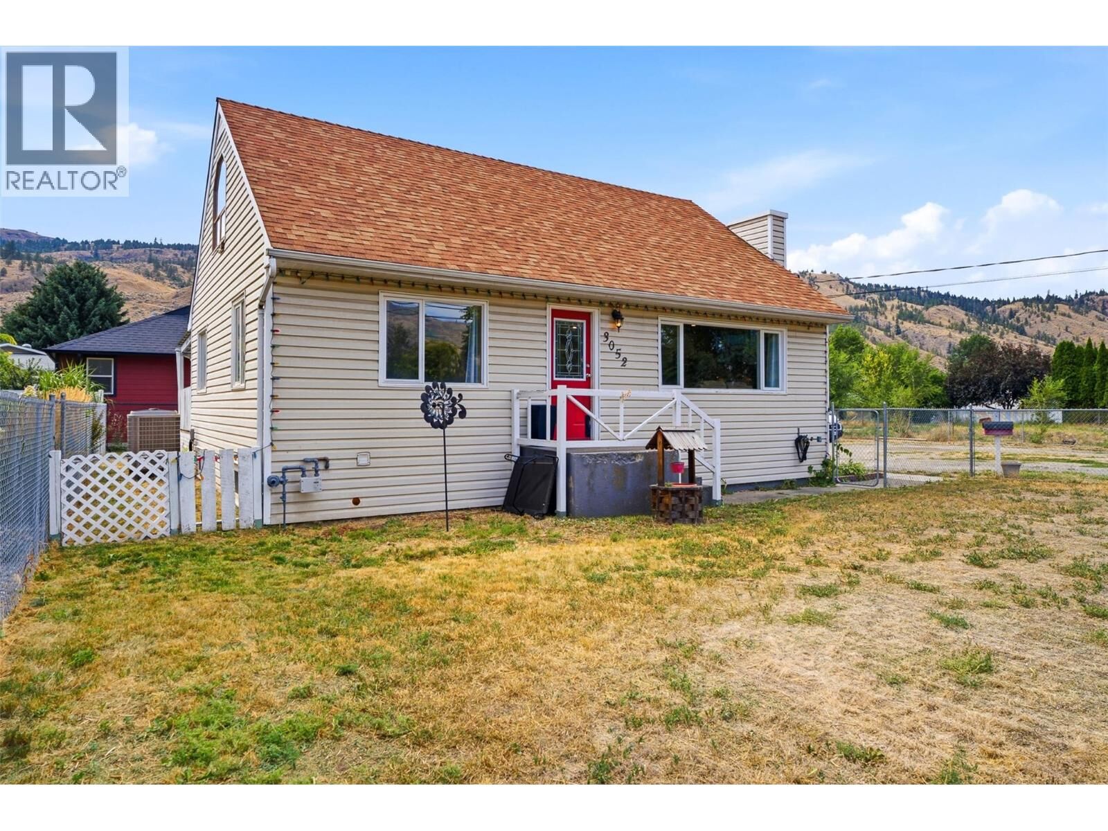 Property Photo: 3052 Westsyde Road BC V2B 7G3