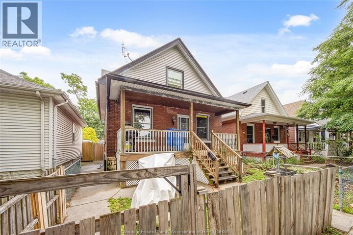 Property Photo:  1066 Hickory  ON N8Y 3S1 