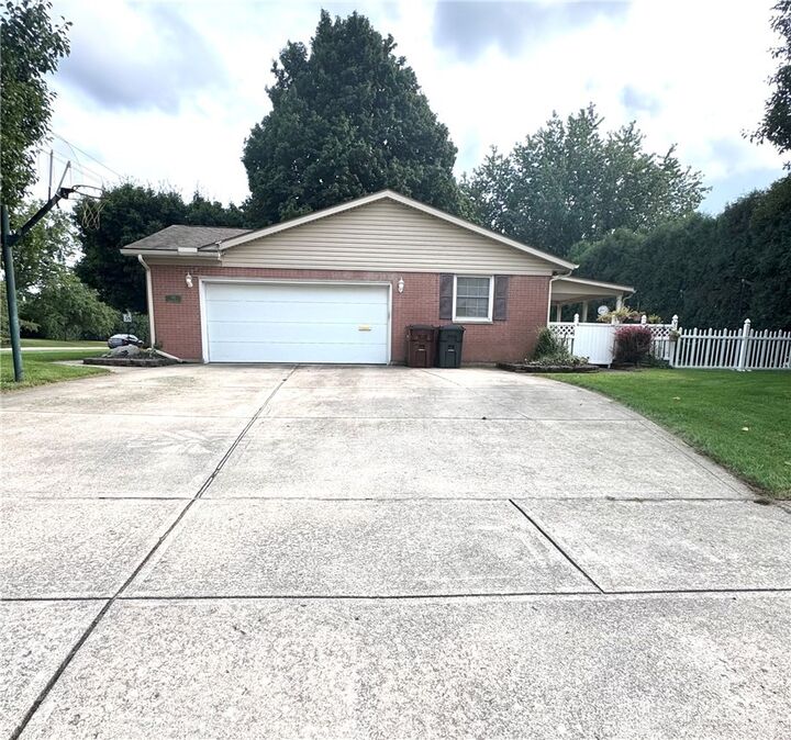 Property Photo: 101 Clifton Drive OH 45356