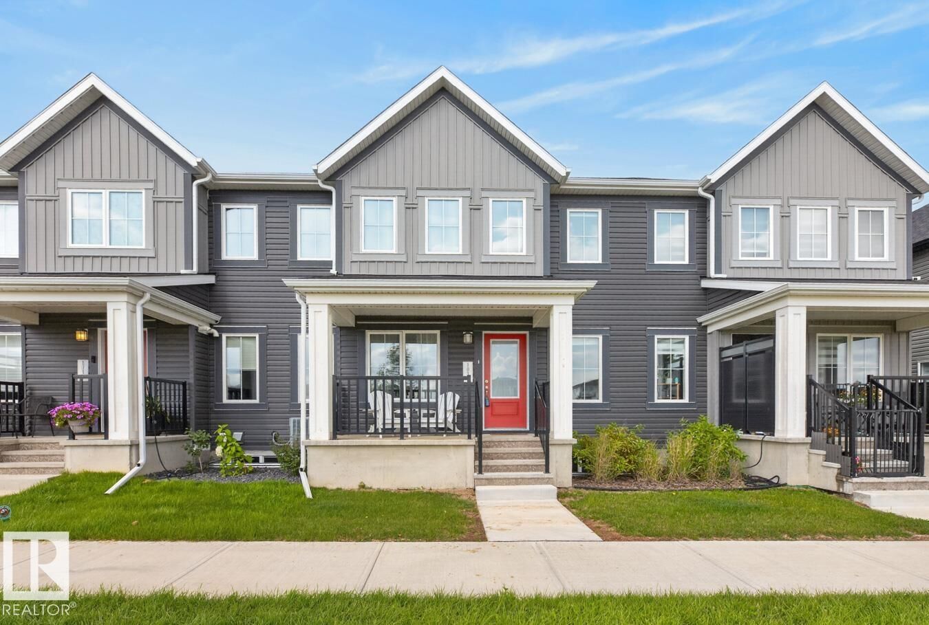 Property Photo: 1037 Helen Lavender Lane AB T8H 3A4