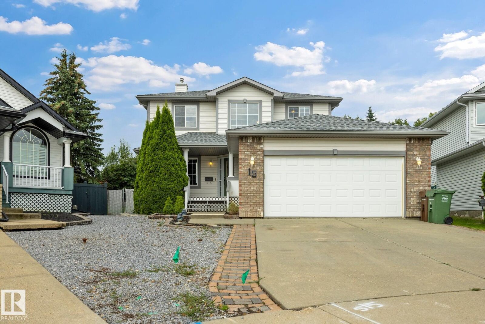 Property Photo: 15 Orchid Place AB T8N 6P5