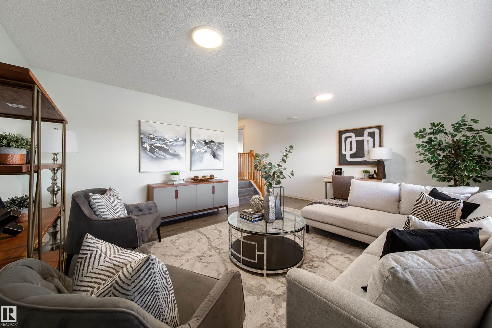 Property Photo: 4811 152 Avenue NW AB T5Y 3B8