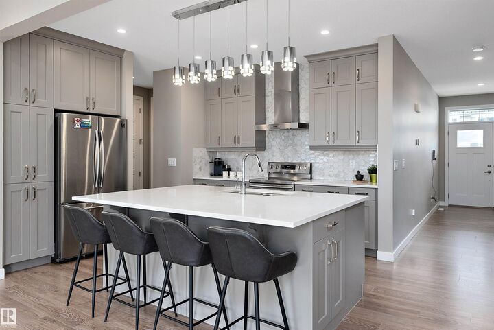 1619 201 Street NW — photo 1