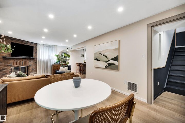 Property Photo: 7211 132 Avenue NW AB T5C 3C6