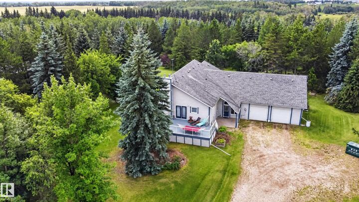 Property Photo:  50354 Rge Rd 235  AB T4X 0M1 