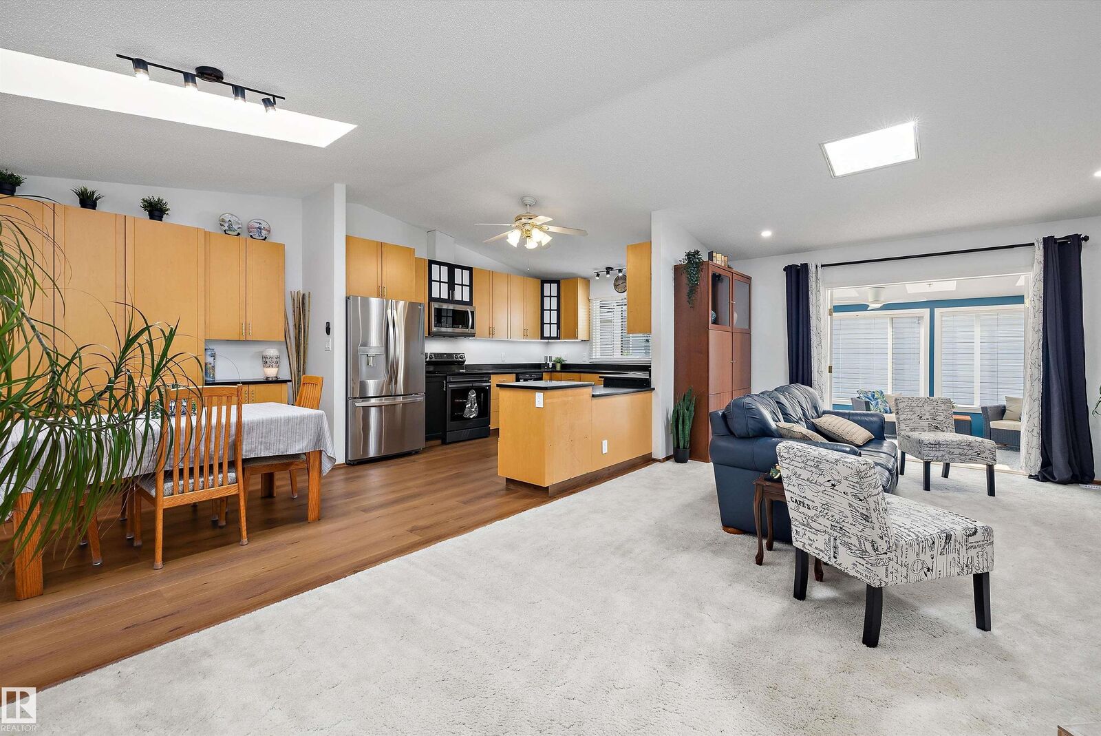 Property Photo: 4717 25 Avenue NW AB T6L 6J2