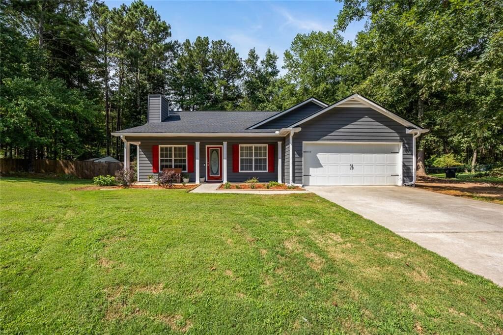 Property Photo: 469 Cedar Trail GA 30680