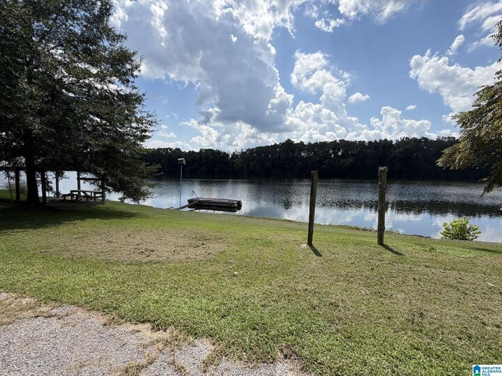 Property Photo:  693 Cherokee Drive  AL 35131 