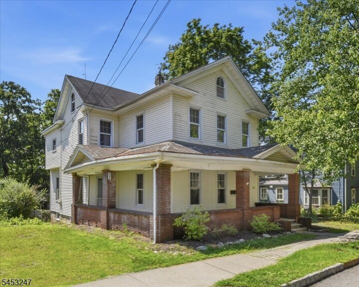 Property Photo:  36 Church St  NJ 08829 