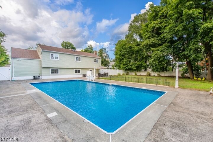 Property Photo:  1 Birch Rd  NJ 07444 