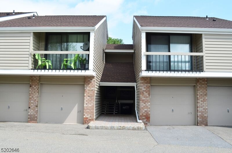 Property Photo: 117 Overlook Dr NJ 08809