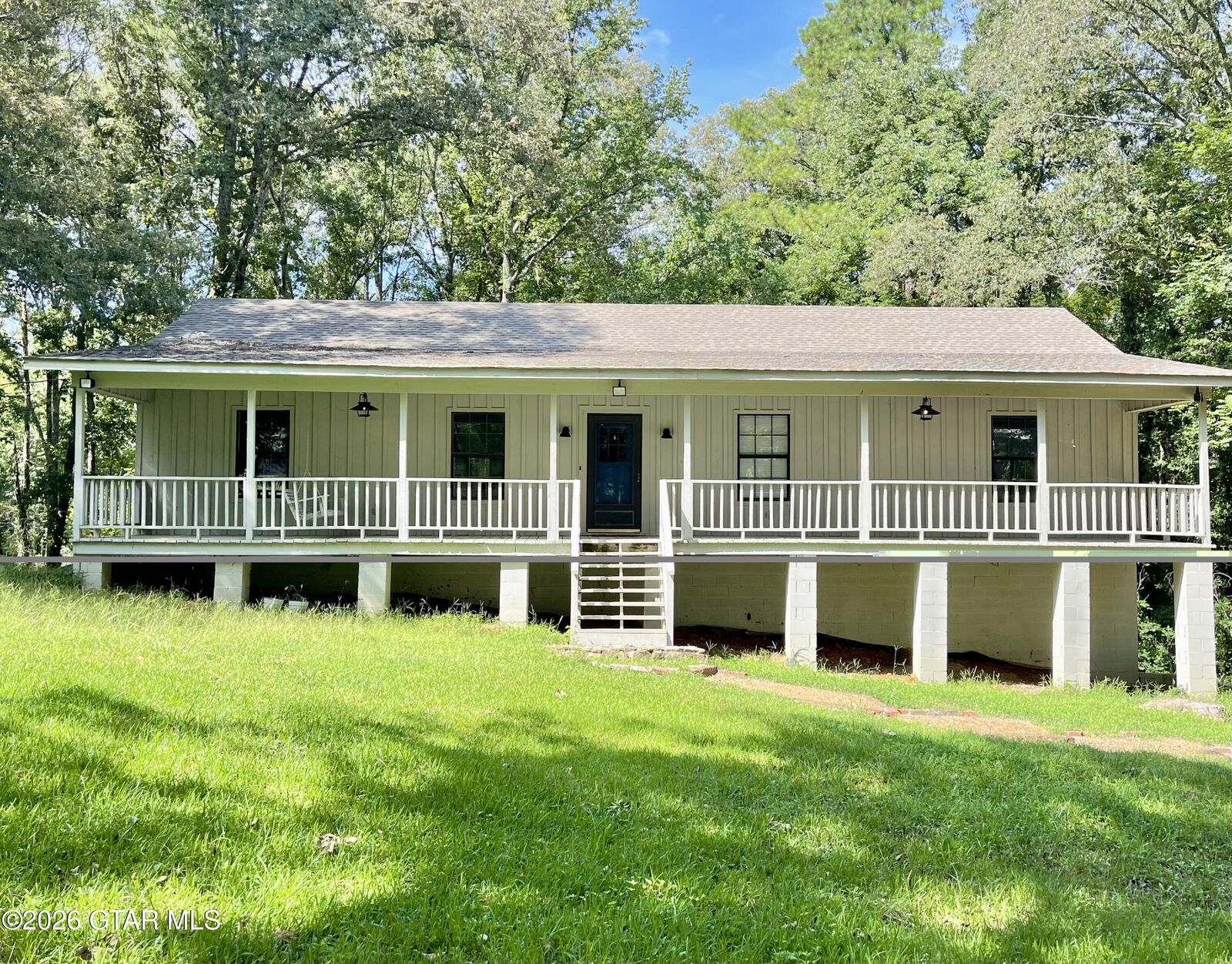 Property Photo: 601 San Marcos Drive MS 39759