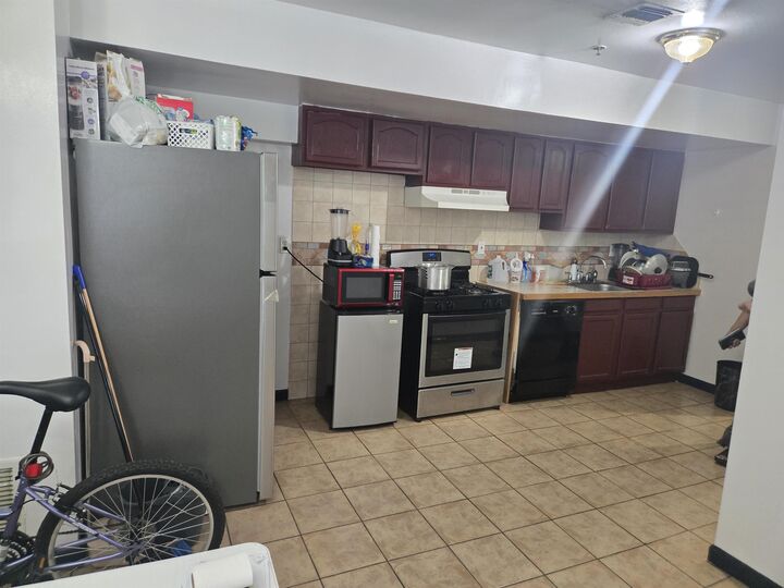 Property Photo:  2707 Central Ave #1  NJ 07087 