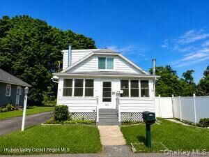 Property Photo: 1011 Columbia Street NY 12401