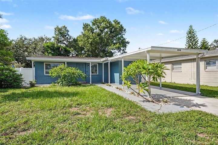 Property Photo: 4516 W Paxton Avenue FL 33611