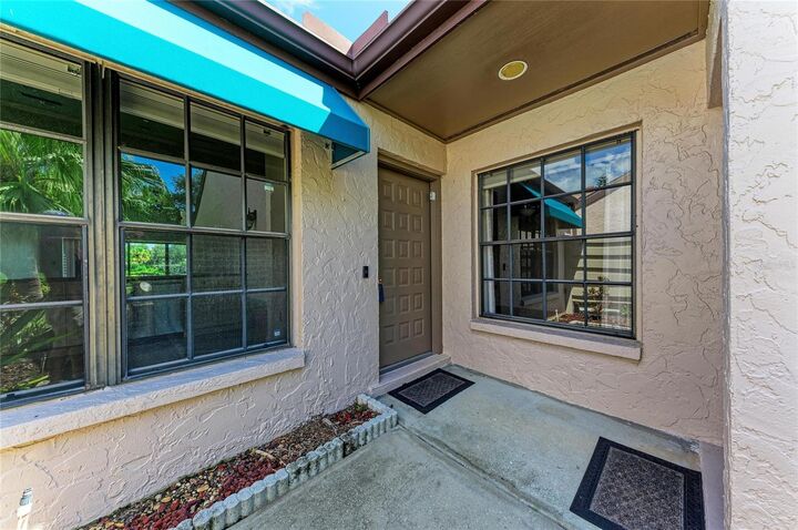 Property Photo: 6085 Clubside Drive FL 34243