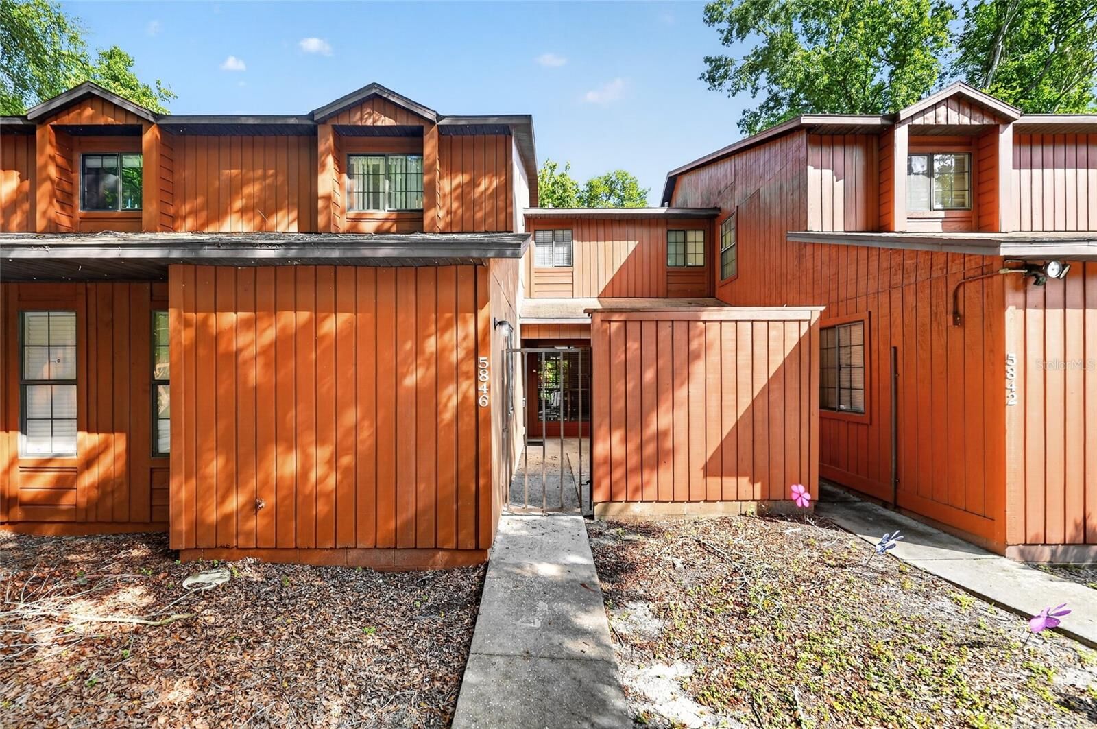Property Photo:  5846 SW 9th Place  FL 32607 