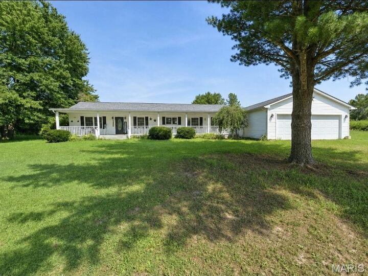 Property Photo: 5766 Marine Road IL 62001