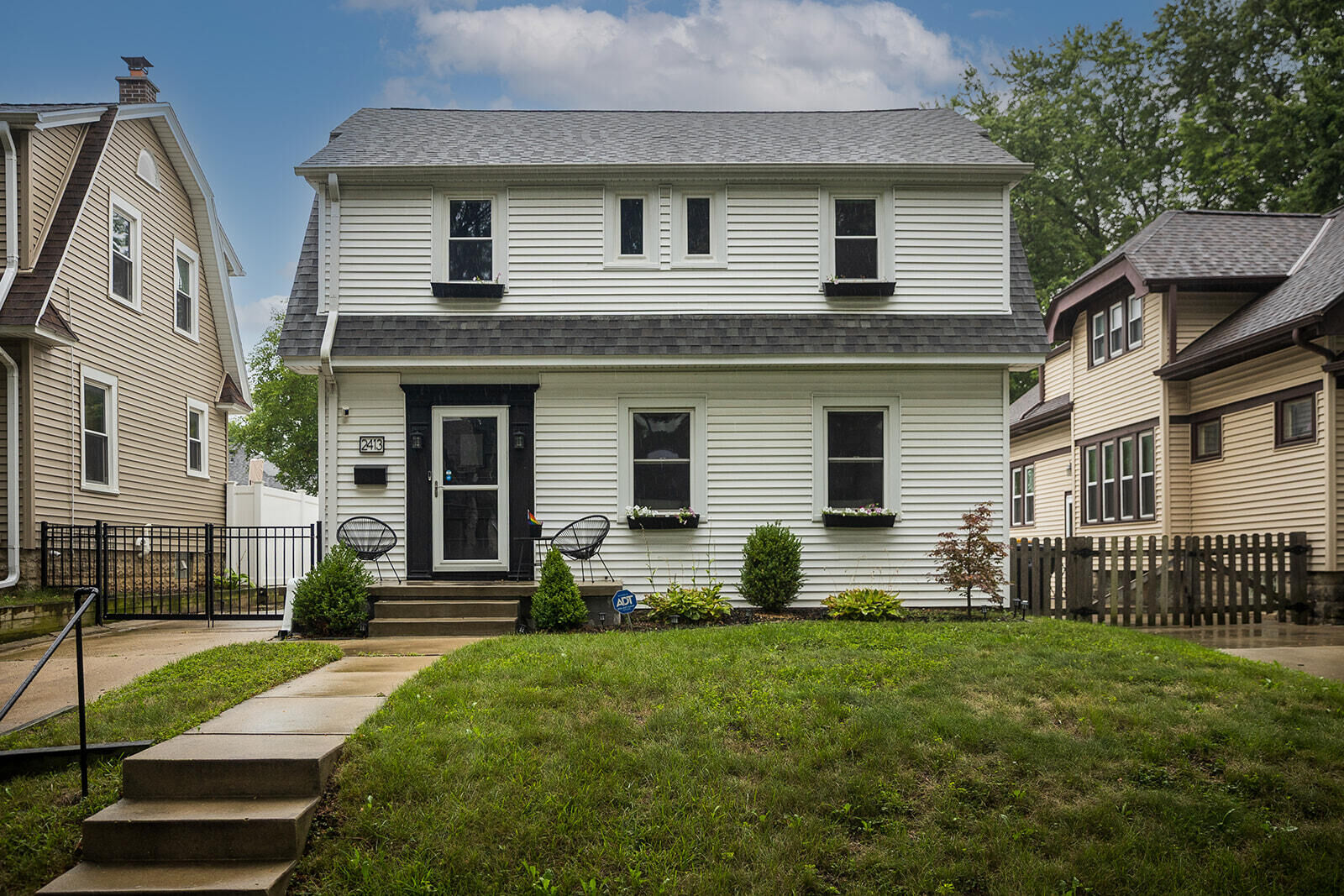Property Photo:  2413 N 65th St  WI 53213 