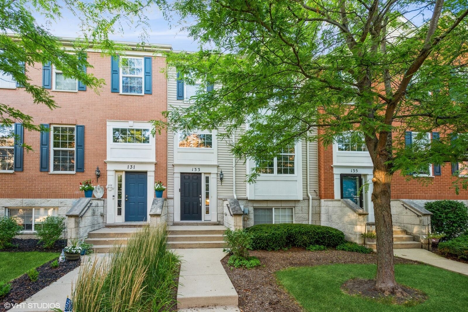 Property Photo:  133 Willey Street  IL 60136 
