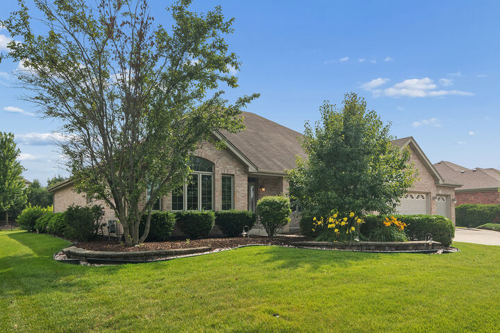 Property Photo: 10899 Swallow Tail Lane IL 60423