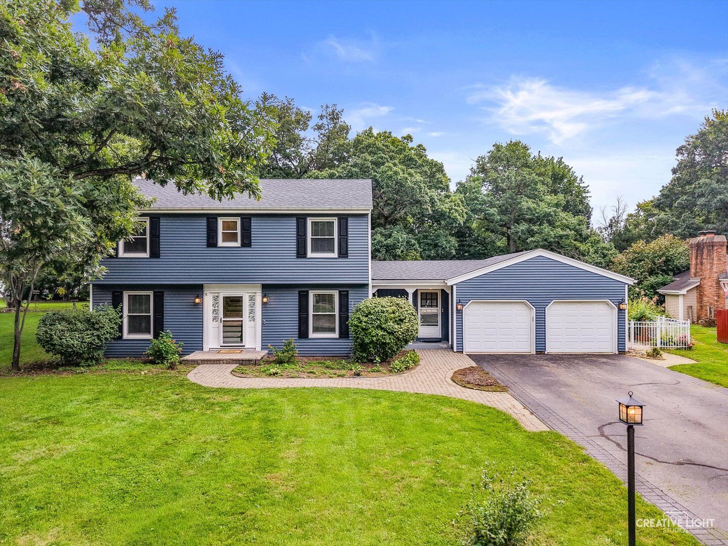 Property Photo: 21 Partridge Square IL 60543