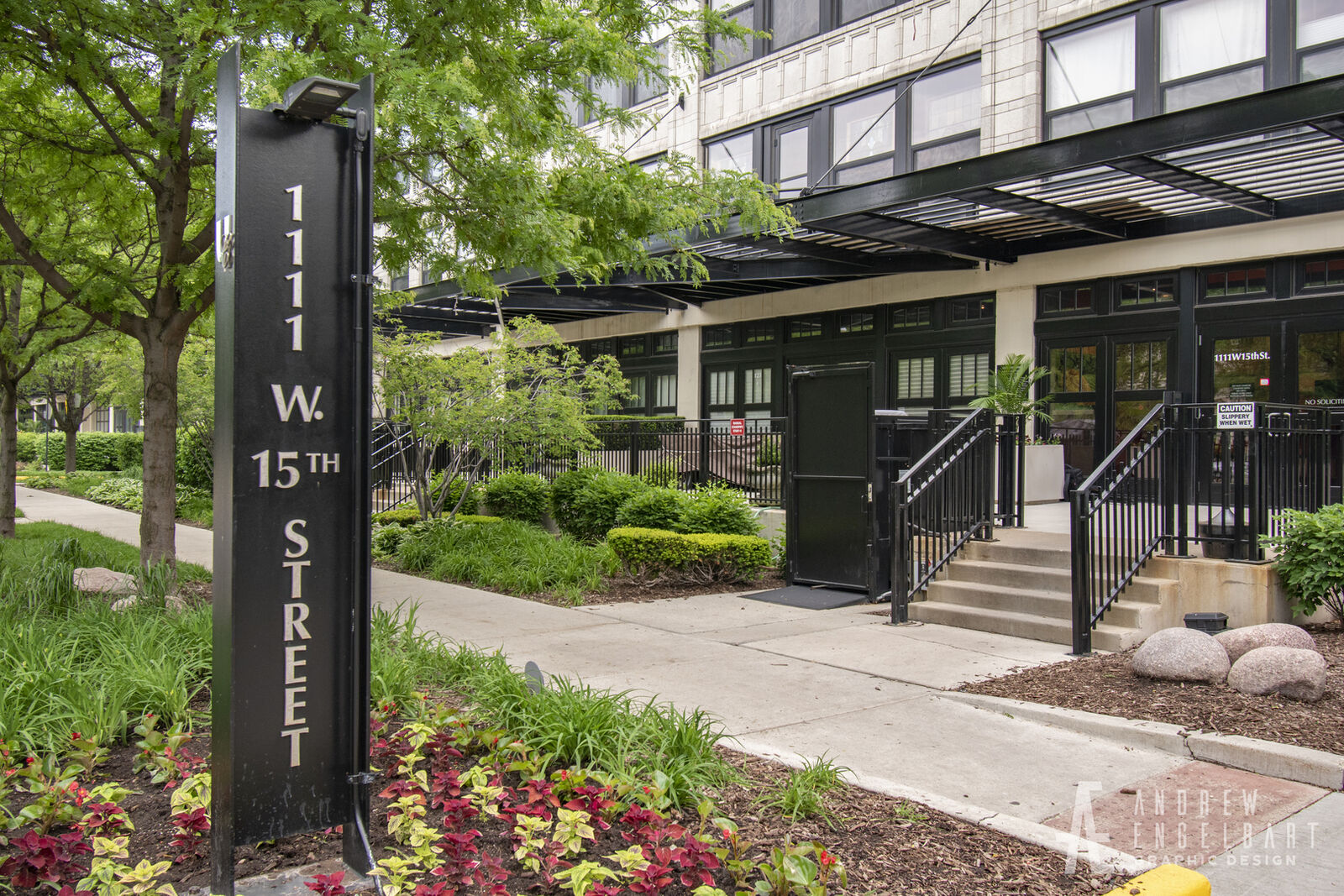 Property Photo:  1111 W 15th Street 330  IL 60608 