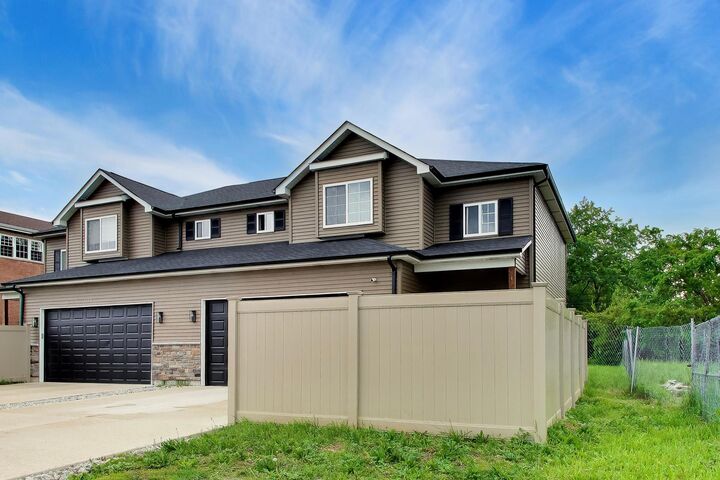 Property Photo:  13723 S Springfield Avenue 1  IL 60472 