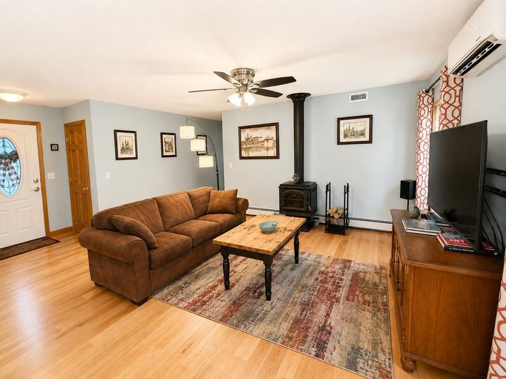 Property Photo: 866 Greenbush Road ME 04435
