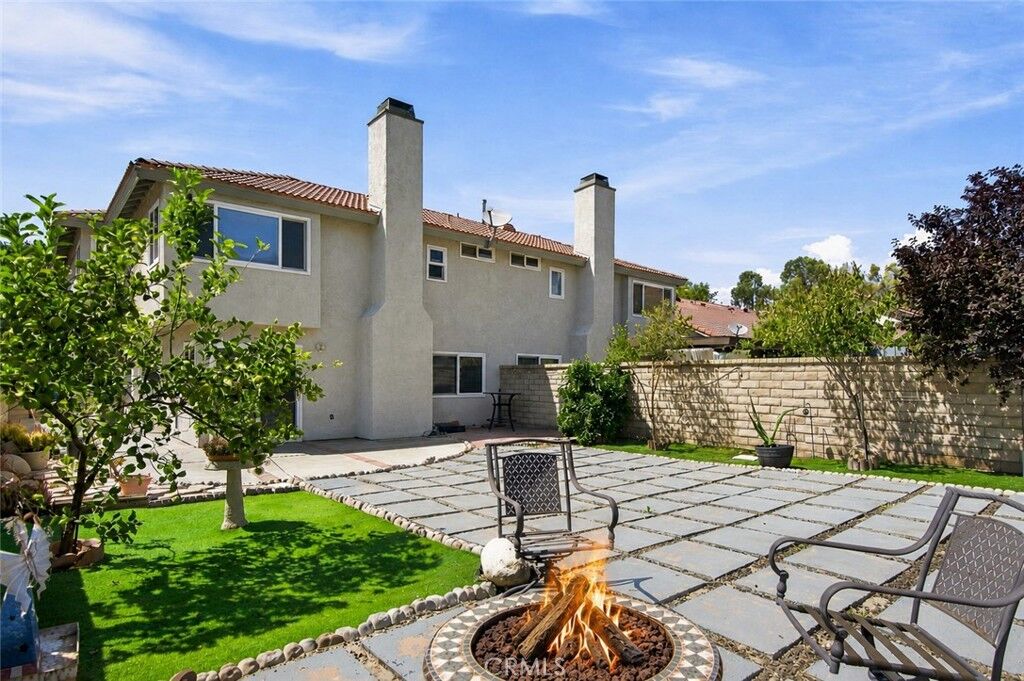 Property Photo:  28942 Rue Daniel  CA 91387 
