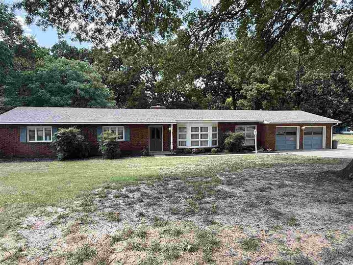 Property Photo: 712 Dalewood Lane OK 74604