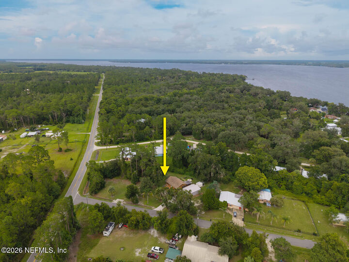 Property Photo:  102 River Road Drive  FL 32177 