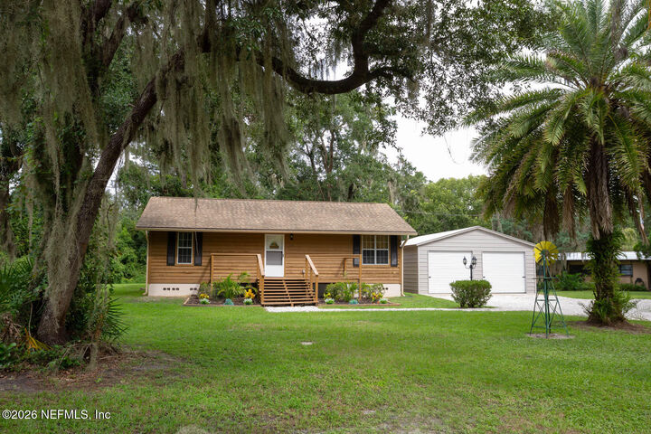Property Photo:  102 River Road Drive  FL 32177 