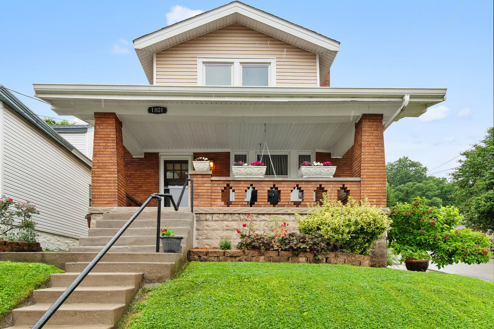 Property Photo:  1801 Jefferson Avenue  KY 41014 