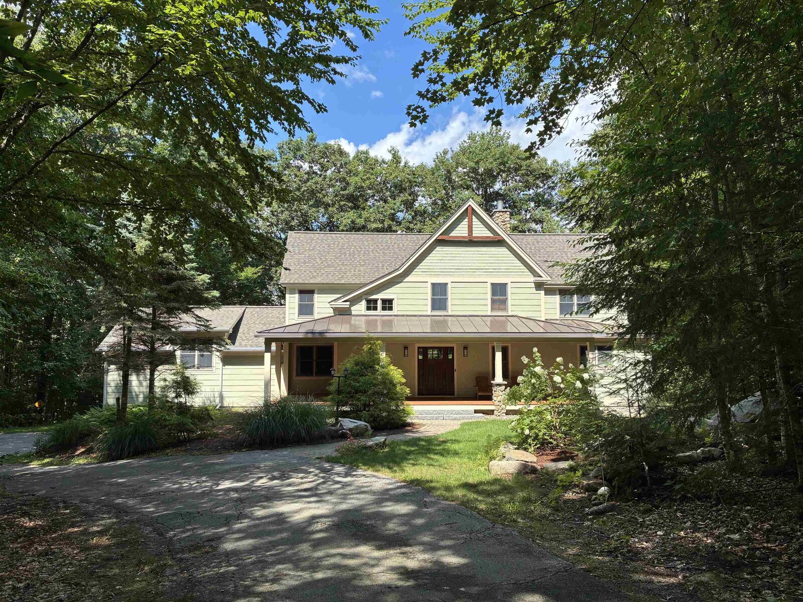 Property Photo:  31 Upper Bay Road  NH 03782 