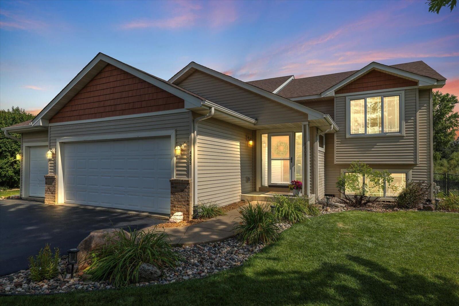 Property Photo: 4805 187th Street W MN 55024