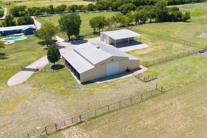 Property Photo: 257 Bud Run Road TX 75165