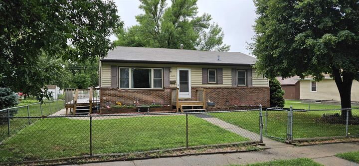 Property Photo:  1622 Whitcher Ave  IA 51109 