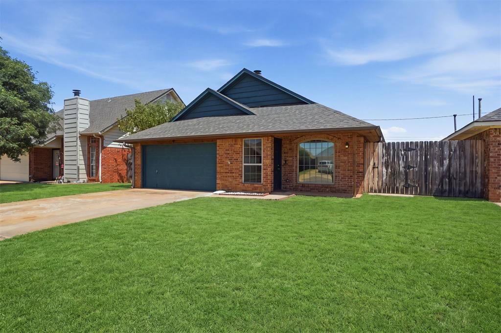 Property Photo:  2816 Shiloh Lane  OK 73521 