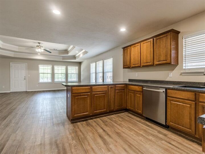 Property Photo:  613 SE 26th Street  OK 73129 