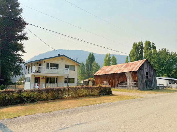 1827 Front Street — photo 1