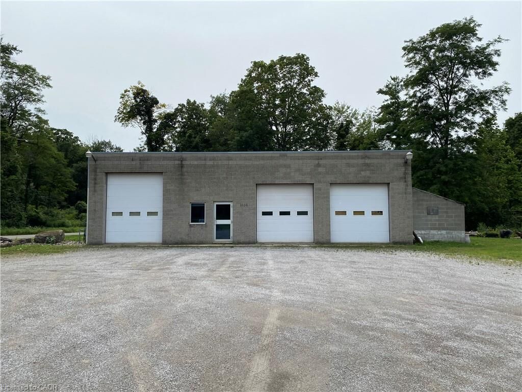 Property Photo:  2427 Pinegrove Road  ON N4B 2E7 