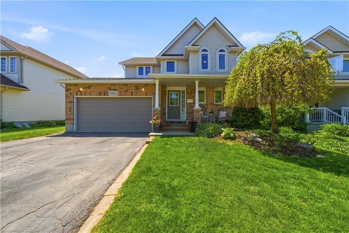 784 Butternut Avenue — photo 1