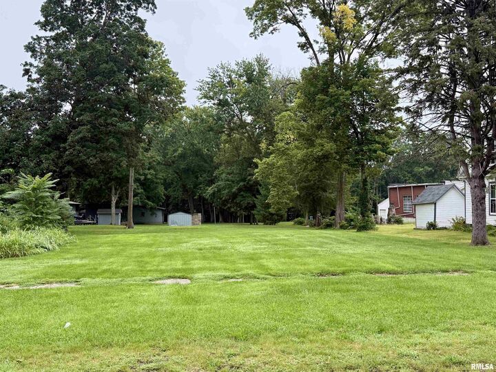 Property Photo:  105 N Jefferson Street  IL 61410 