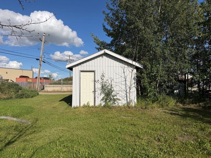 Property Photo:  9931 101 Street  AB T0H 3S0 