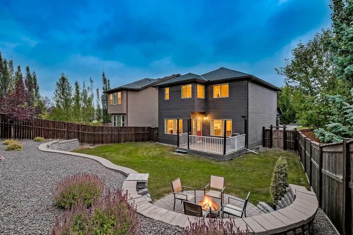 Property Photo:  139 Nolanshire Point NW  AB T3R 0P4 