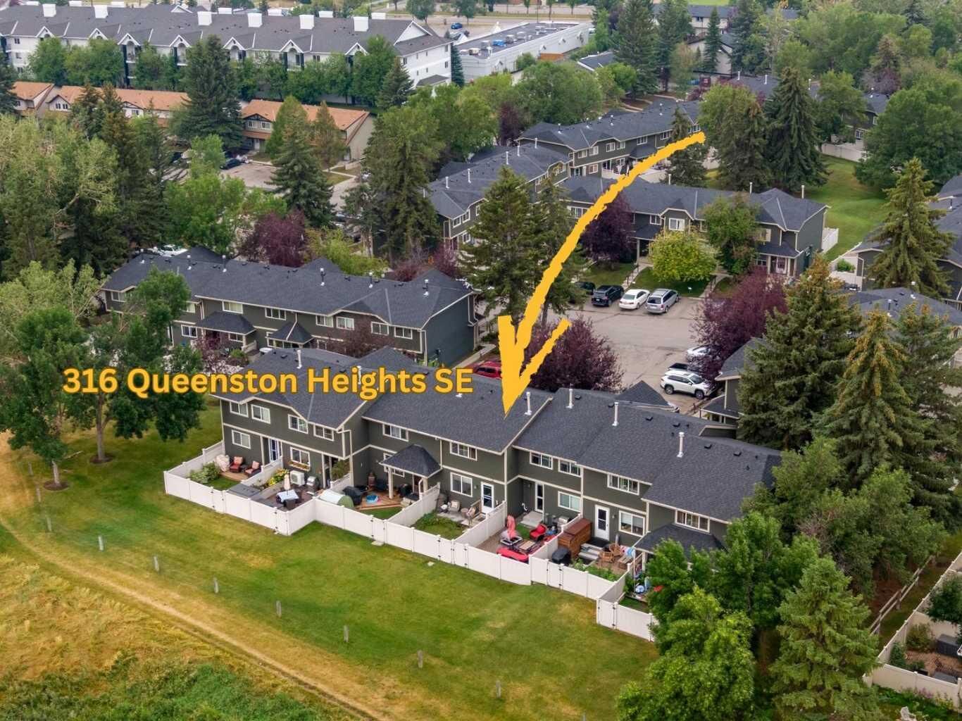 Property Photo:  316 Queenston Heights SE  AB T2J 6R8 